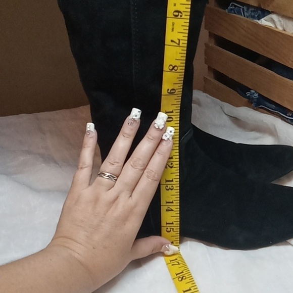 Tory burch selma black suede boots size 8.5 - Picture 3 of 14